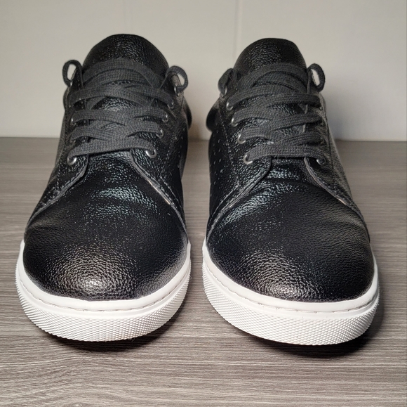 Vince Camuto Grafte Big Boys Kids Teen size 7 Black Laced Sneakers Shoes Casual - Picture 3 of 12